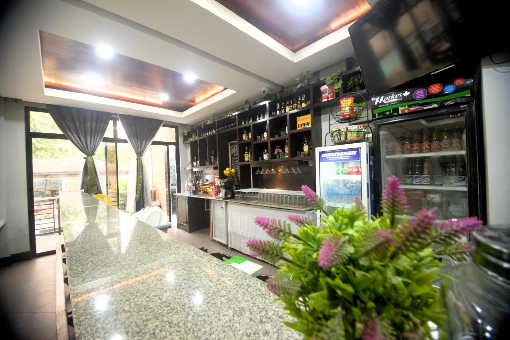 Hotel Gabriella Tagbilaran City Ngoại thất bức ảnh