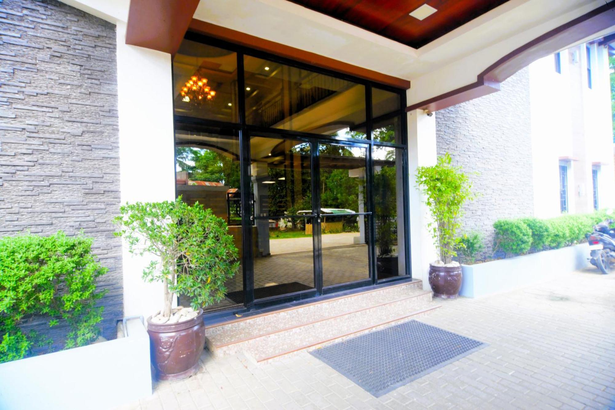 Hotel Gabriella Tagbilaran City Ngoại thất bức ảnh